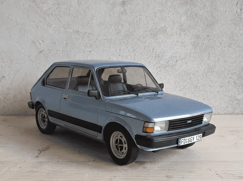 Miniatura impressa em 3D do Fiat 147
