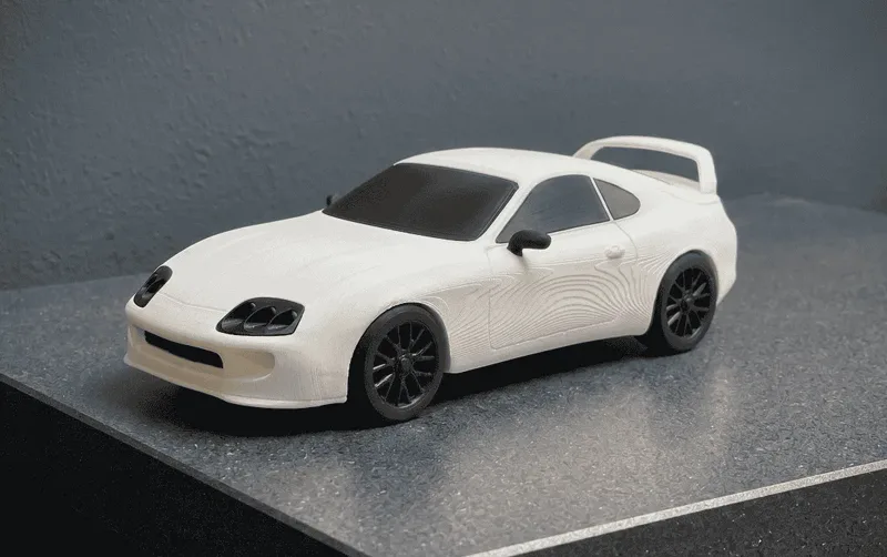 Miniatura impressa em 3D do Toyota Supra